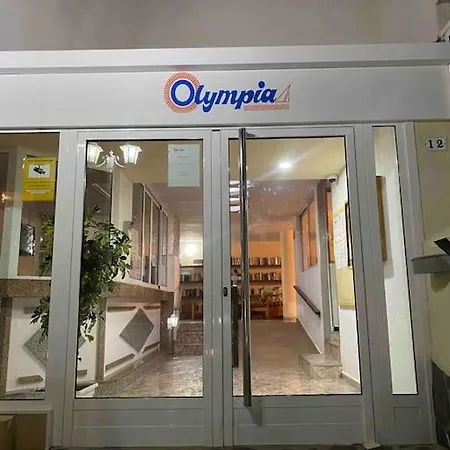 Delizioso Olympia A Playa De Americas Appartement